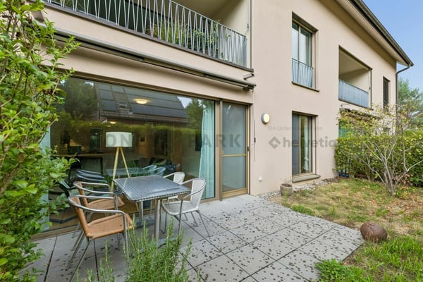 Moderne 3.5-Zimmer-Maisonette mit eigenem Garten 10