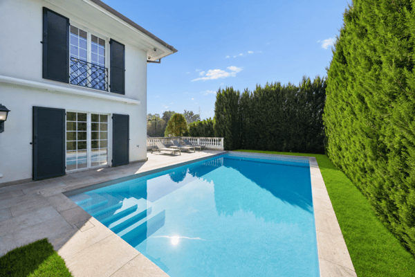 A Sanctuary of Luxury, Privacy and Tranquility 13