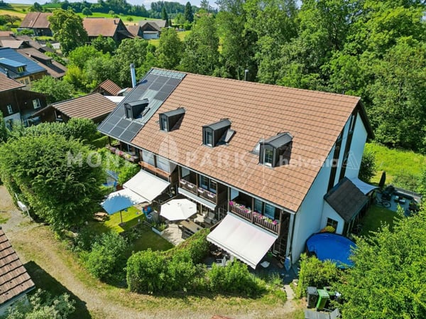 5.5-Zimmer-Reihenmittelhaus mit besonderem Wohngefühl und Garten 1