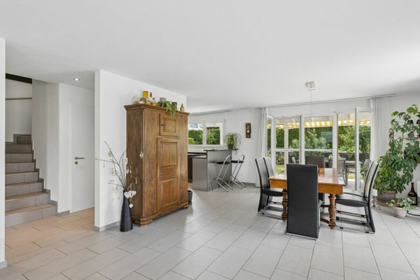 Familienfreundliches 6-Zimmer-Einfamilienhaus mit Garten 13