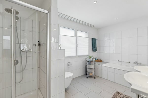 Familienfreundliches 6-Zimmer-Einfamilienhaus mit Garten 20