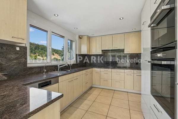 6.5-Zimmer-Einfamilienhaus mit Aussicht und Gestaltungspotenzial 3