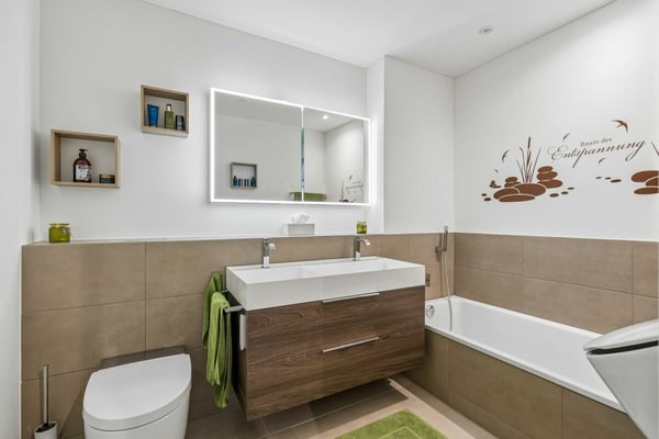 Hochwertige 2.5 Zimmer-Wohnung mit grossem Balkon 8
