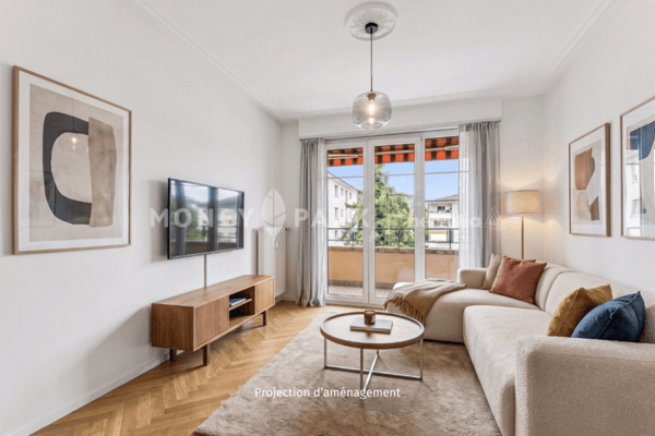 Appartement transformable en 3.5 pièces, actuellement aménagé en 4.5 pièces, au centre de Lausanne. 4