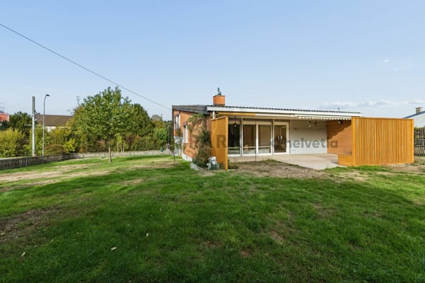 4-Zimmer-Split-Level-Einfamilienhaus mit grosszügigem Garten und Privatsphäre 11