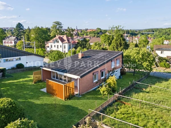 4-Zimmer-Split-Level-Einfamilienhaus mit grosszügigem Garten und Privatsphäre