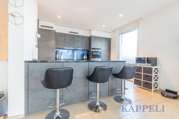 1.5 Zimmer Doppeleinfamilienhaushälfte am Bergblick in Uebeschi 5