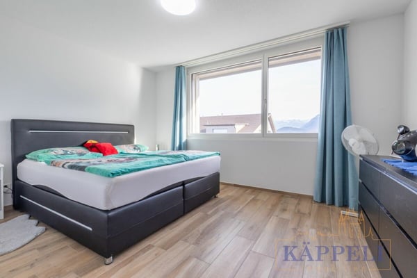 1.5 Zimmer Doppeleinfamilienhaushälfte am Bergblick in Uebeschi 9