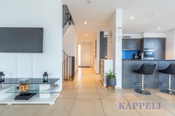 1.5 Zimmer Doppeleinfamilienhaushälfte am Bergblick in Uebeschi 4