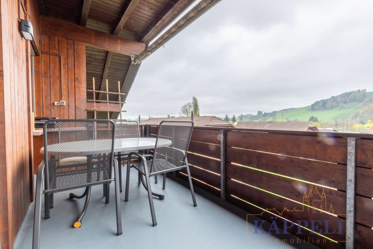 5.5 Zimmer Dachwohnung im Zentrum von Wattenwil