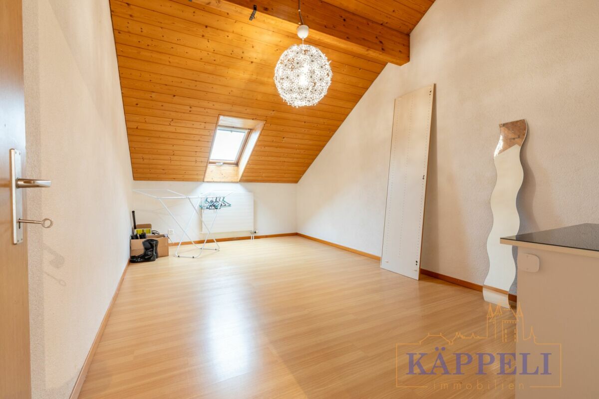 5.5 Zimmer Dachwohnung im Zentrum von Wattenwil