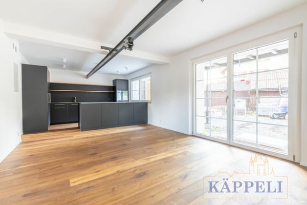 Erstvermietung einer kernsanierter 2.5 Zimmer Wohnung in Amsoldingen