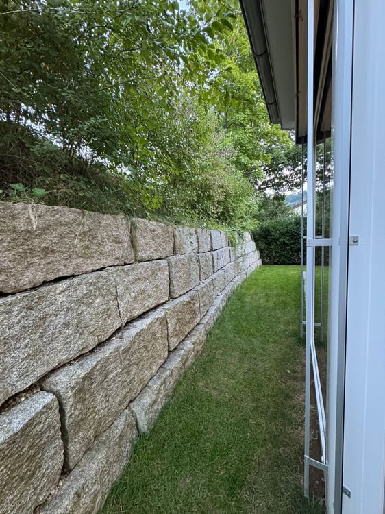 Modernes Doppeleinfamilienhaus in ruhiger Lage in Erschwil 23