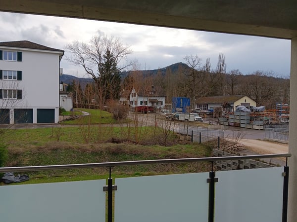 Grosszügige, moderne 3.5 Zimmerwohnung im ländlichen Büsserach, nahe Basel. 4