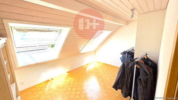 SONNIGES 5.5-ZIMMER BIJOU AUF 2 ETAGEN MIT SCHWEDENOFEN! 8