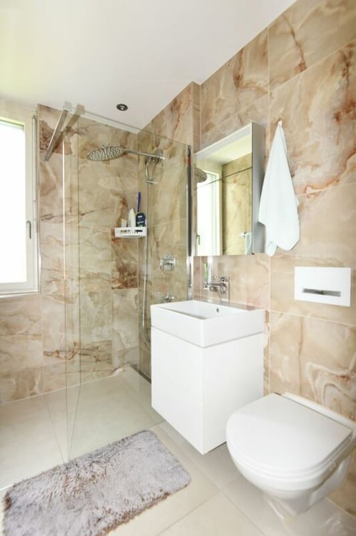 GROSSZÜGIGE WOHNUNG MIT IDEALEM GRUNDRISS NÄHE SEE 7