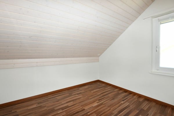 Charmantes 1.5-Zimmer-Einfamilienhaus mit Wintergarten, grosser Terrasse und Garten in ruhiger Lage von Wettingen 8