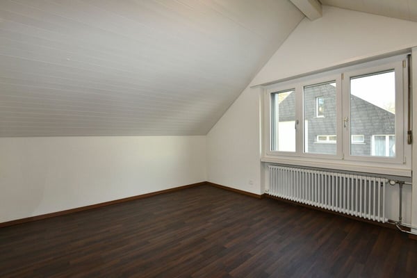 Charmantes 1.5-Zimmer-Einfamilienhaus mit Wintergarten, grosser Terrasse und Garten in ruhiger Lage von Wettingen 7