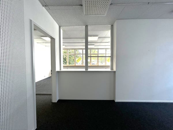 Einziehen & loslegen – ausgebaute Geschäftsräume in Aarwangen 5