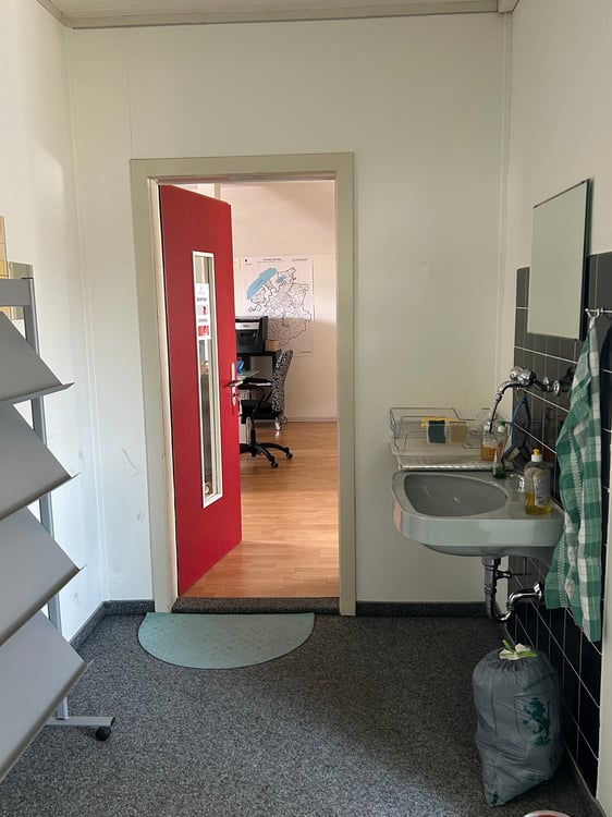 Helles Büro an zentraler Lage in Murten – 4 Zimmer, 78 m² 5