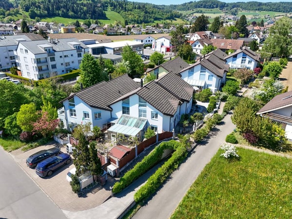Charmantes 5.5-Zimmer-Reihenhaus in Oberkulm 2