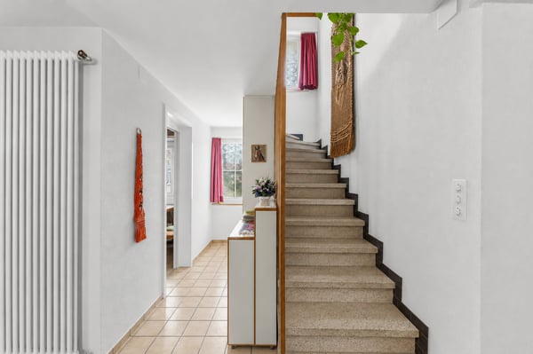 Charmantes 6.5-Zimmer-Zweifamilienhaus an ruhiger Lage in Rupperswil 9