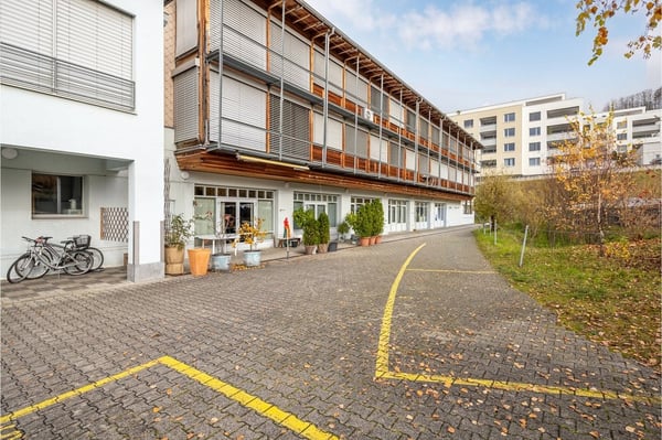 Büro mit Firmendomizil im Kanton Schwyz Ihre professionelle Geschäftsadresse 6