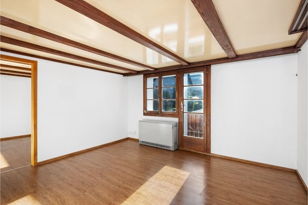 1.5 Zimmer Wohnung 1. OG Charmante und mit Charakter 2