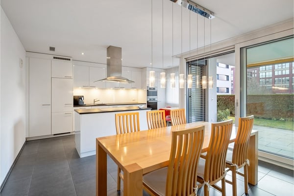 Moderne 1.5-Zimmer-Gartenwohnung in Cham 3