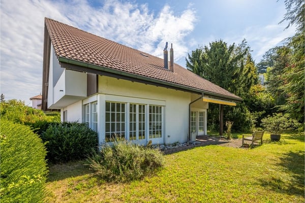 Gepflegtes Einfamilienhaus auf 1'008 m² Grundstück mit aussergewöhnlichem Entwicklungspotenzial 4