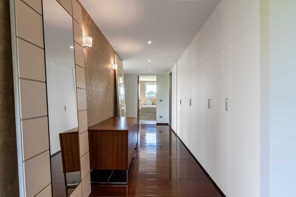 Luxueux appartement occupant l'entier de l'immeuble 7