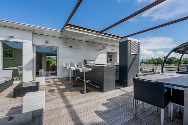 Luxueux appartement occupant l'entier de l'immeuble 2