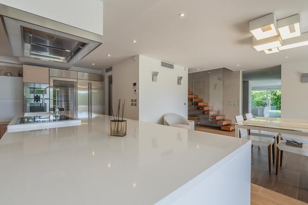 Luxueux appartement occupant l'entier de l'immeuble 14