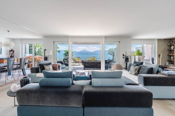 Appartement pieds dans l'eau avec port privé 2