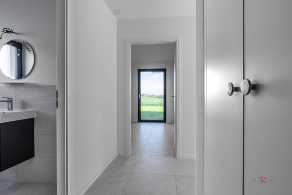Maison mitoyenne avec 4 chambres, magnifique vue sur les champs et les Alpes 3