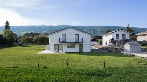 Maison mitoyenne avec 4 chambres, magnifique vue sur les champs et les Alpes 14