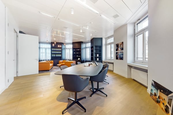 ca. 250 m² bezugsbereites Büro an erstklassiger Lage im Kreis 1 1