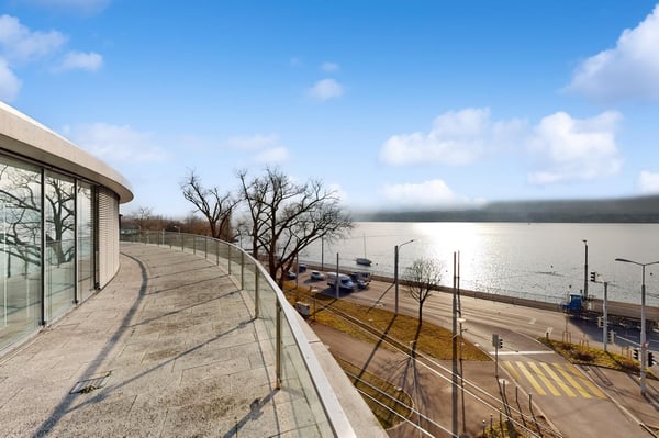 Vollausgebaute Büros mit Top Aussicht & exzellenter ÖV-Anbindung 3