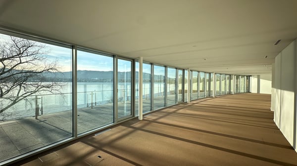 Vollausgebaute Büros mit Top Seesicht & exzellenter ÖV-Anbindung 2