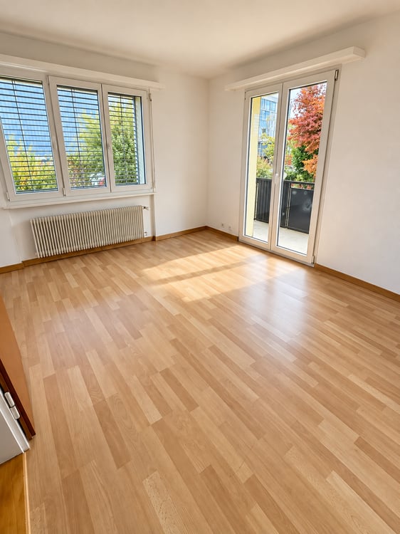 Helles WG-Zimmer mit eigenem Balkon in Dietlikon 12