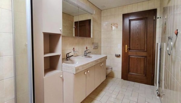 Viel Raum zum Leben mit Bergpanorama 6