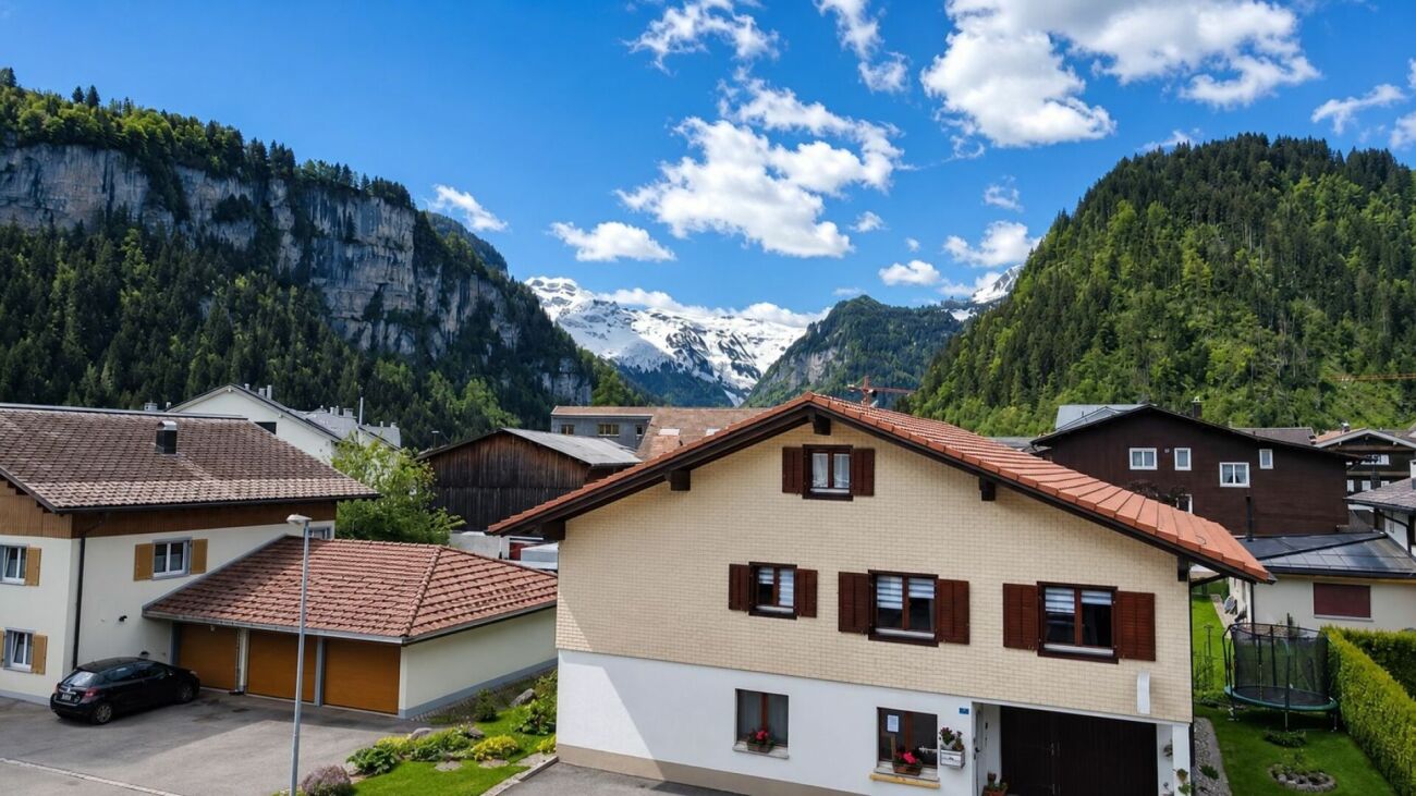 MAISONETTE-WOHNUNG MIT SONNENBALKON UND TRAUMHAFTEM  ALPENPANORAMA