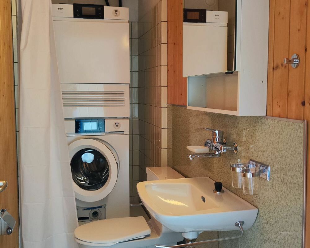 MAISONETTE-WOHNUNG MIT SONNENBALKON UND TRAUMHAFTEM  ALPENPANORAMA