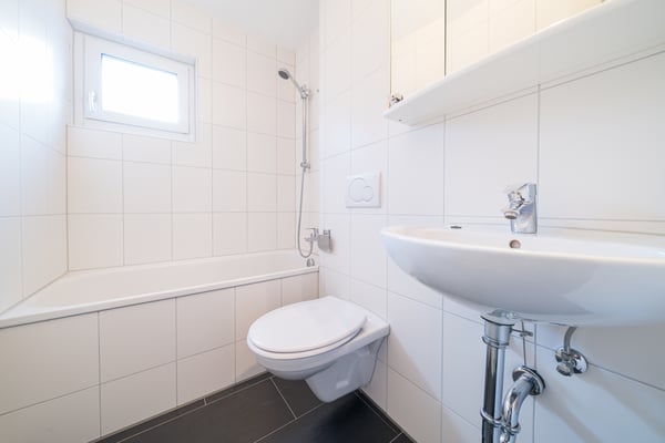 Zentrale schöne 3-Zimmer Wohnung zur Verfügung 8