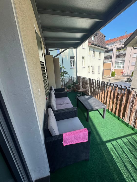Grosszügige 4.5_Zimmerwohnung an zentraler Lage 2