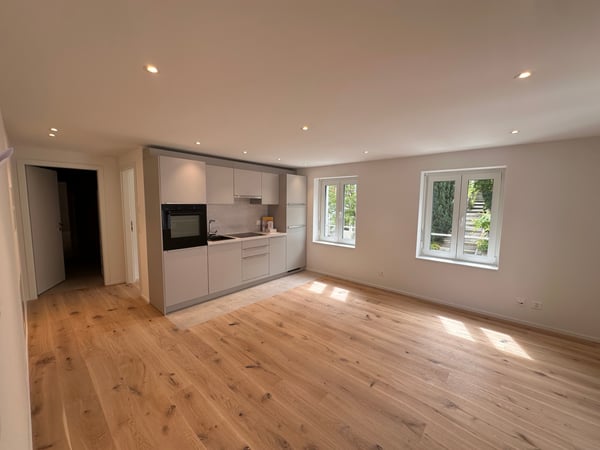 Moderne 2.5-Zimmer-Wohnung an zentraler Lage 2