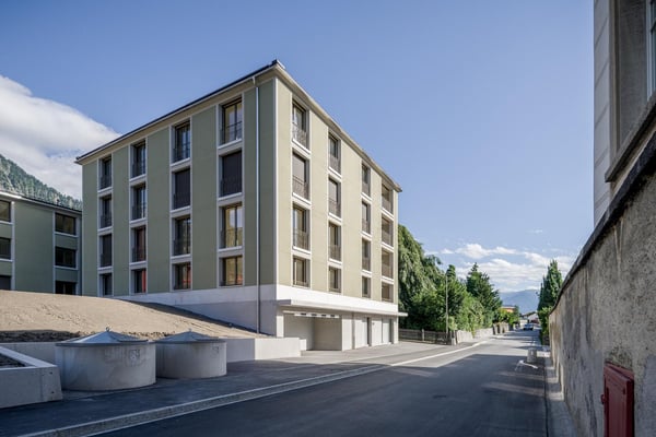 Parkplätze in der Autoeinstellhalle Schlossbungert in Zizers 4