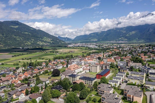 Parkplätze in der Autoeinstellhalle Schlossbungert in Zizers 5