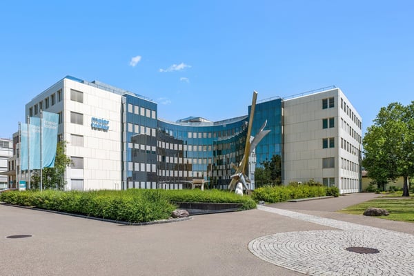 Ihr neues Büro - direkt am Bahnhof Schwerzenbach 1