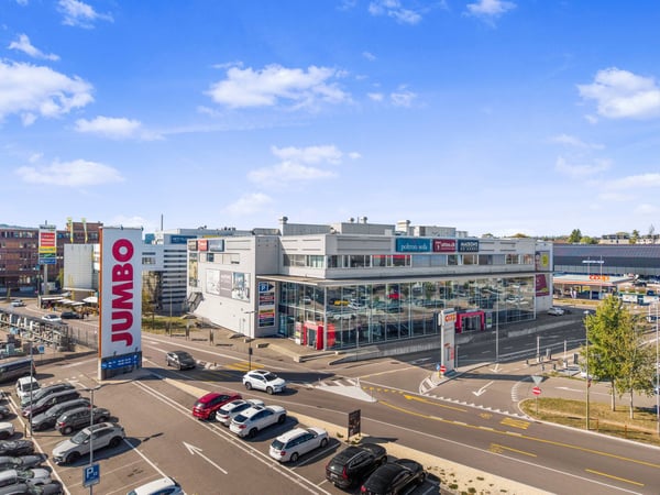 Retail im grossen Format – 2’700 m² in Dietlikon 1